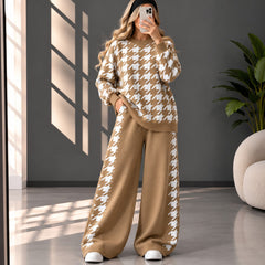 Arrow Printed Long Premium Quality Winter 2-Pcs Tracksuit For Her. WWTS-21 V2