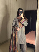 Premium Khaddar 2-pcs suit