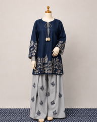 Elegant Kurti Set With Farshi pant.