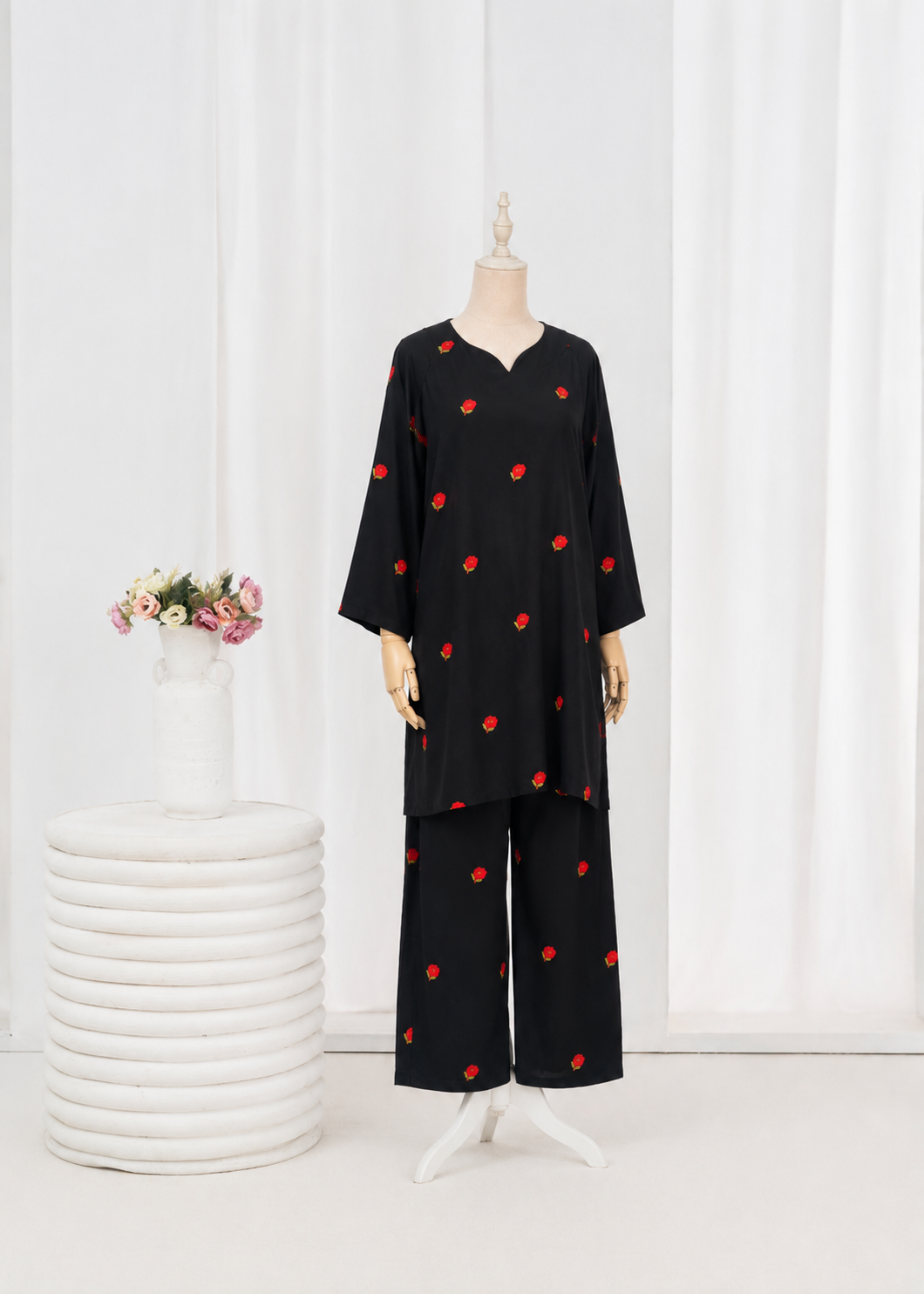 Flower-Petal Furshi Shalwar 2-Pcs Stitched Suit.